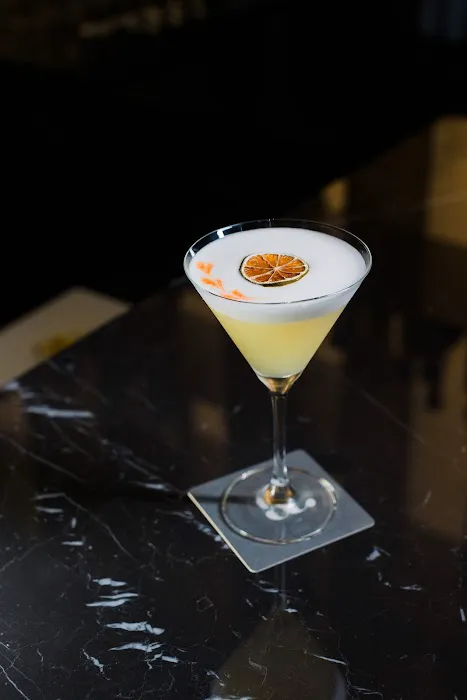 a.lounge+bar at Hotel AKA NoMad Picture 8