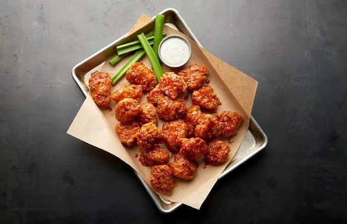 Buffalo Wild Wings 'GO' Picture 4