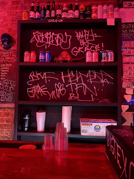Lyndon Bar Picture 6