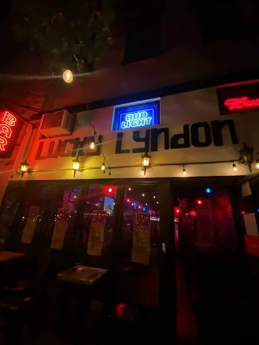 Lyndon Bar Picture 8