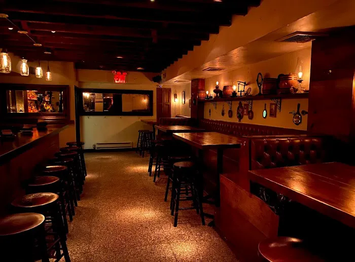 Cask Bar & Kitchen Picture 5