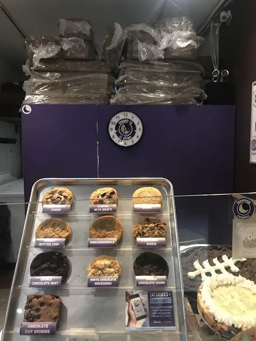 Insomnia Cookies Picture 9