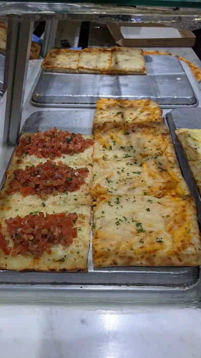 Garlic New York Pizza Bar Picture 2
