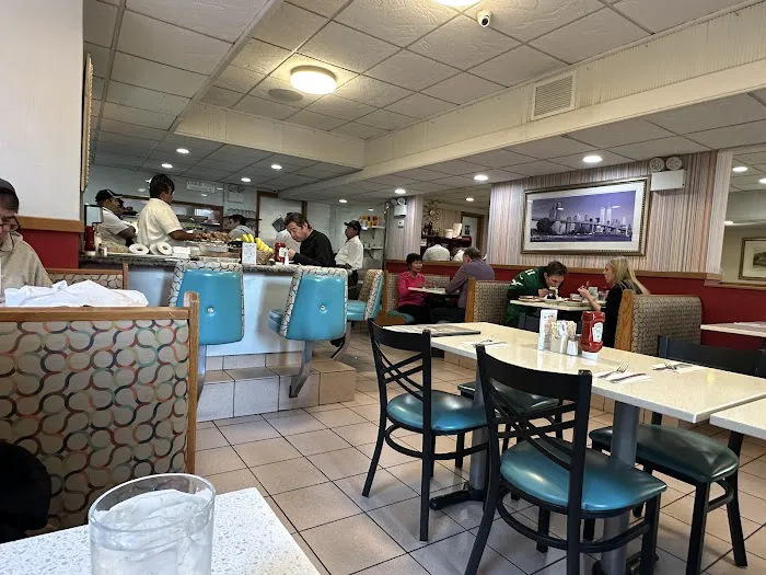 Murray Hill Diner Picture 8