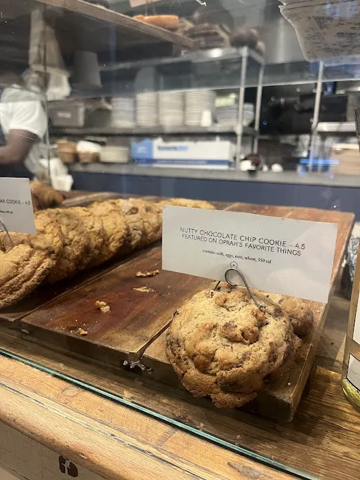 Maman coffee bakery kitchen Picture 5