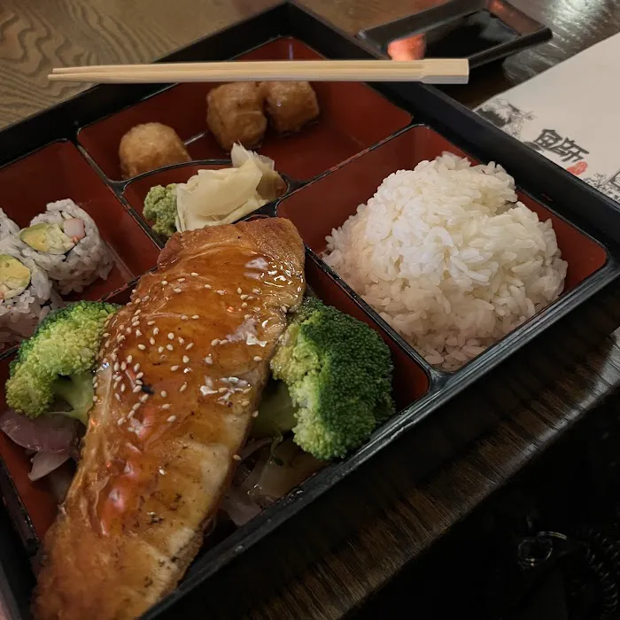 Hamachi Sushi 34 | Japanese Sushi Restaurant Picture 7