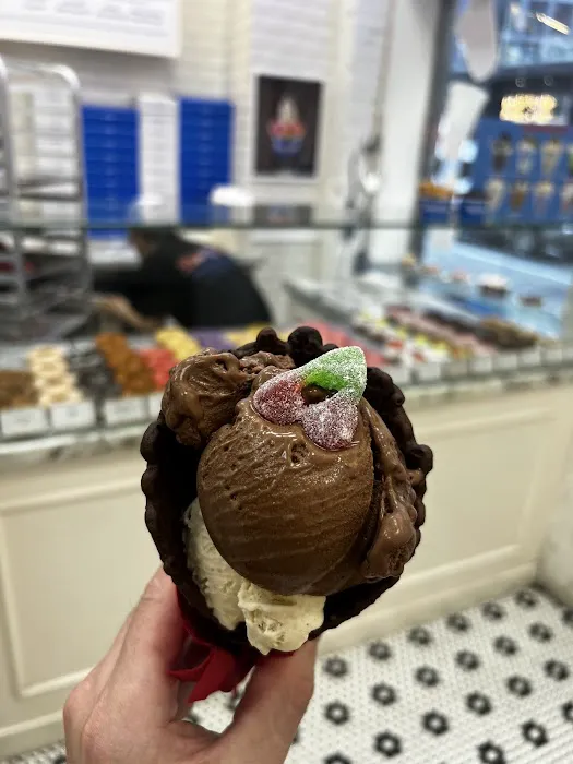 Honey's Ice Cream at Bear Donut Picture 3