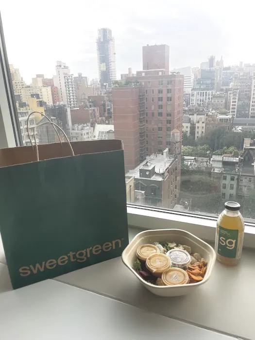 sweetgreen Picture 2