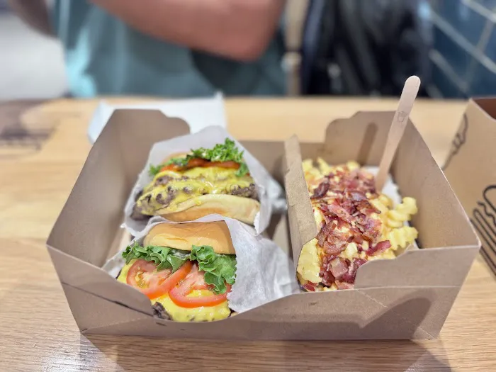 Shake Shack - Penn Station Picture 4