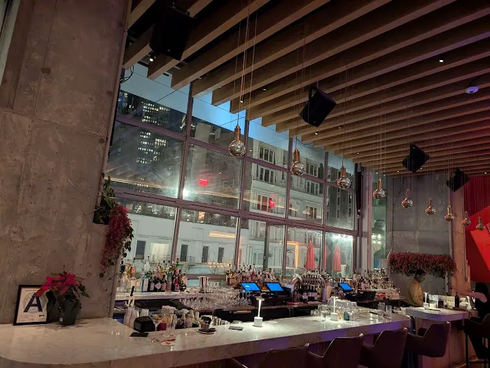 Everdene Bar Picture 6