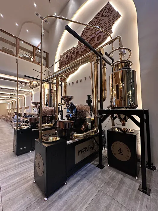 Moka & Co Picture 7