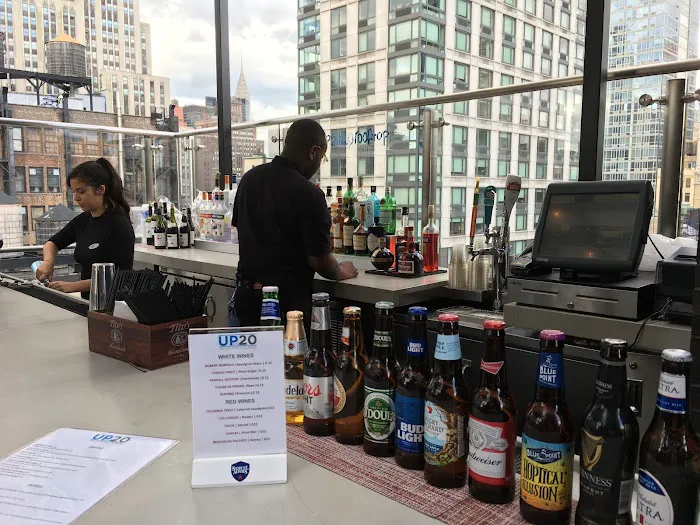 Up on 20 Rooftop Lounge Picture 3