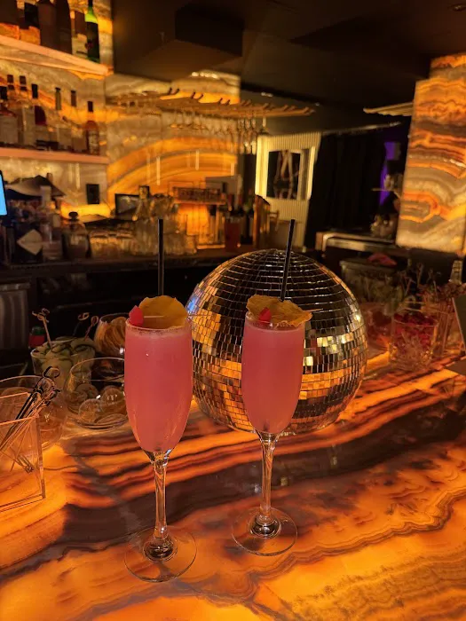 TEN11 LOUNGE & BAR (NOMAD) Picture 5