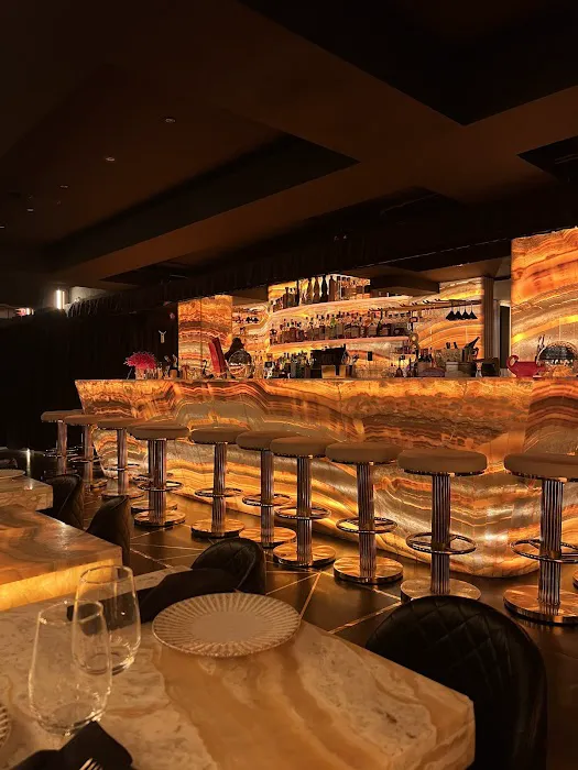 TEN11 LOUNGE & BAR (NOMAD) Picture 4