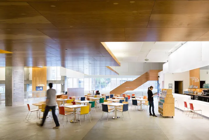 Signature Café and Bar Picture 3