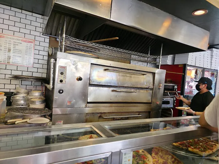 2 Bros Pizza Picture 10