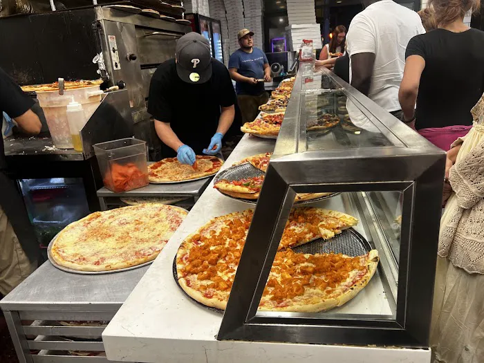 2 Bros Pizza Picture 6