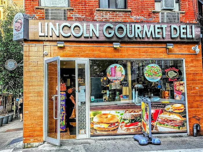 Lincoln Gourmet Deli Picture 2