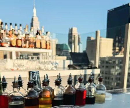 ART Midtown - Rooftop Bars Midtown, NYC (Arlo Midtown)