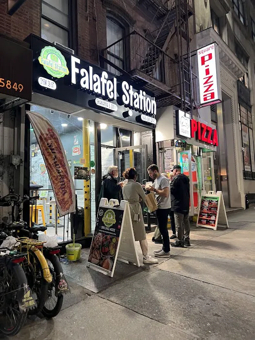 Falafel Station - BAYONNE Picture 3