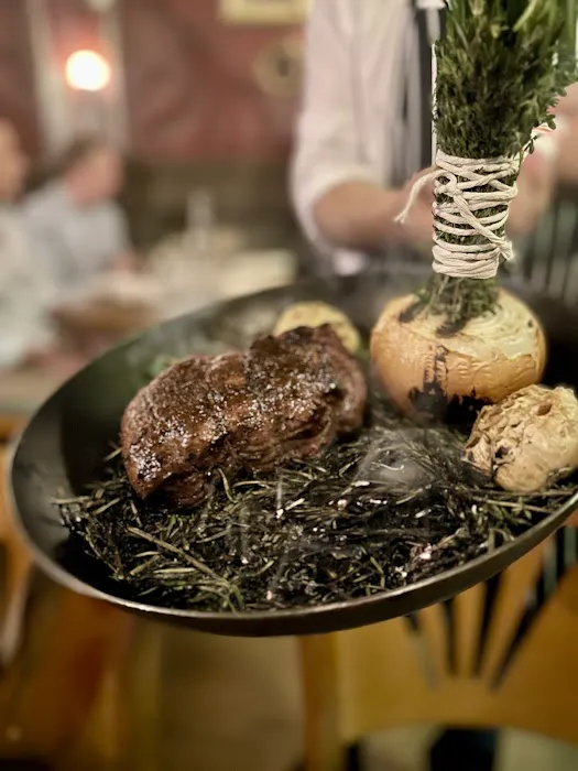 Steak Frites Bistro Picture 1