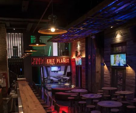 Muses 35 Bar & Karaoke