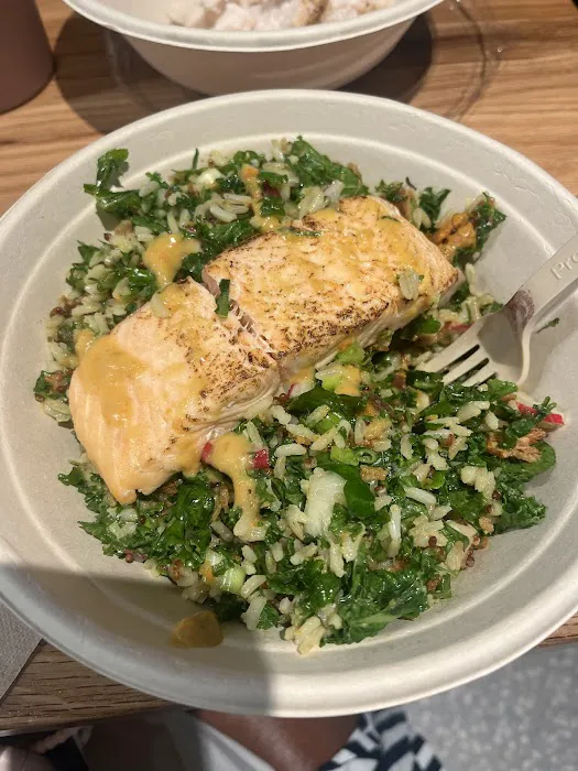 Chopt Creative Salad Co. Picture 5