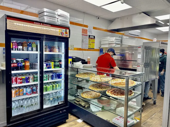 99¢ Delicious Pizza Picture 6