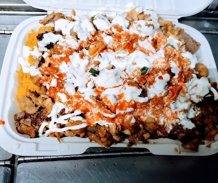Ikbal's Halal Food Picture 7