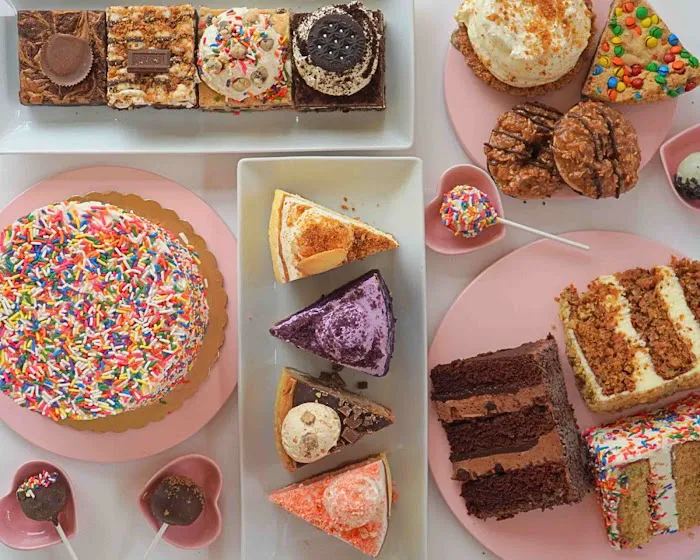 Posh Pop Bakeshop Picture 9