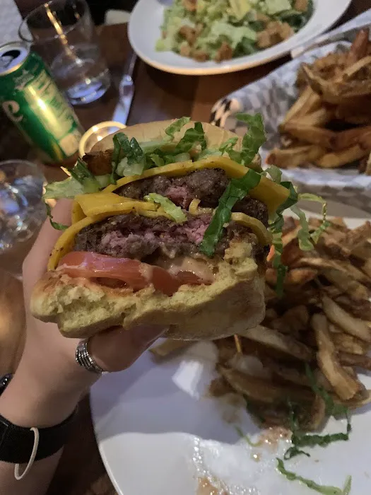 FARM TO BURGER Picture 8