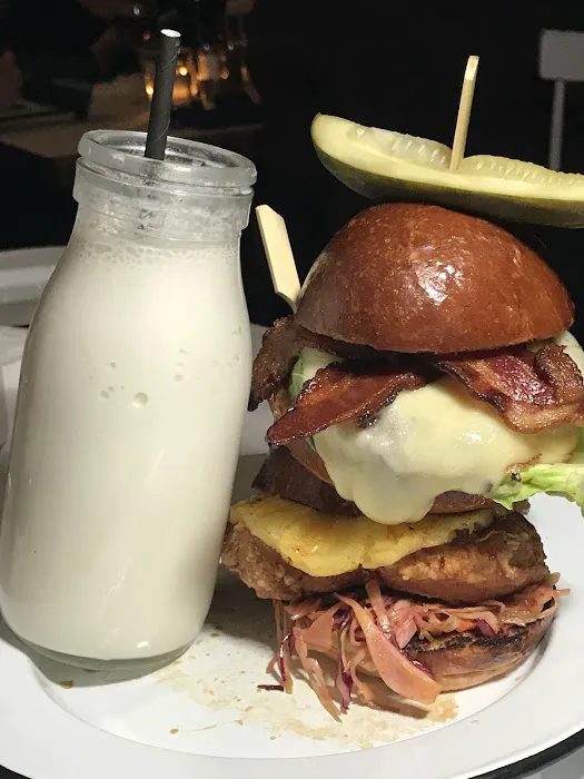 FARM TO BURGER Picture 4