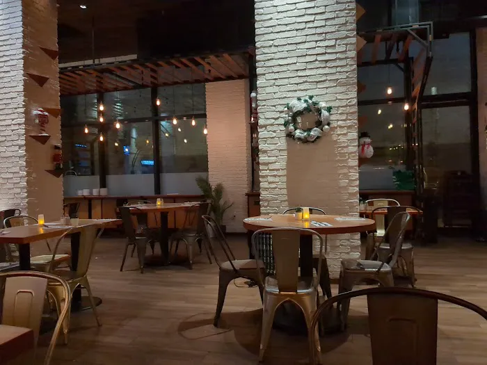 Tranzit Restaurant Picture 10
