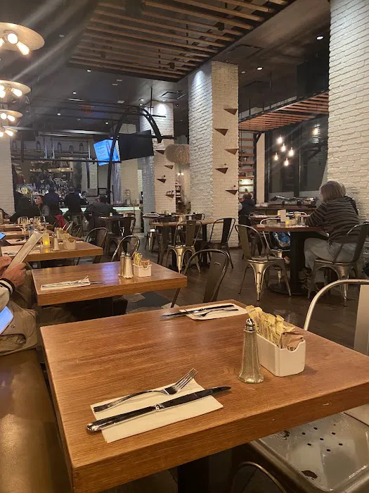 Tranzit Restaurant Picture 7
