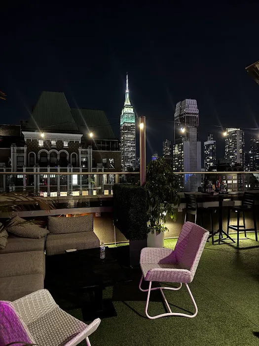 Vue 180 Rooftop Bar & Lounge Picture 7