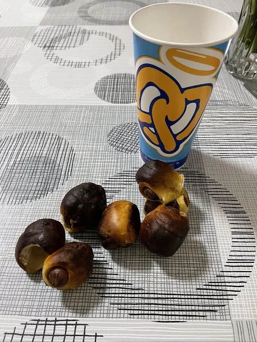 Auntie Anne's Picture 8
