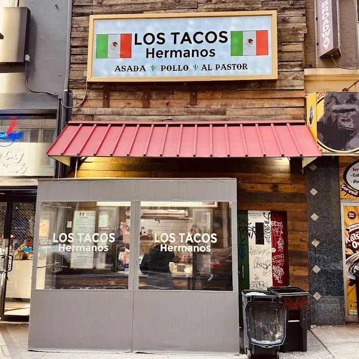 Los Tacos Hermanos Picture 9