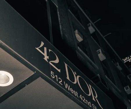 THE LOUNGE at 42 D'OR