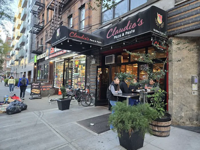 Claudio's Pizza & Pasta Picture 7
