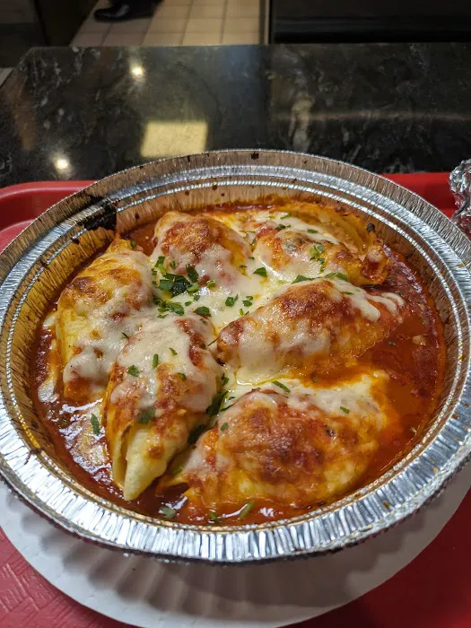 Claudio's Pizza & Pasta Picture 4