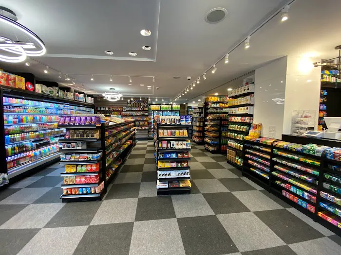 West pier market ( Grill & Deli ) Picture 5