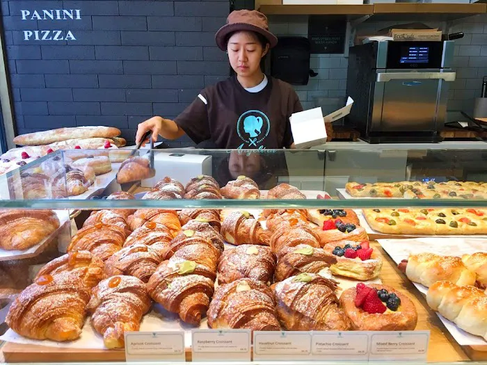 Angelina Bakery Picture 3