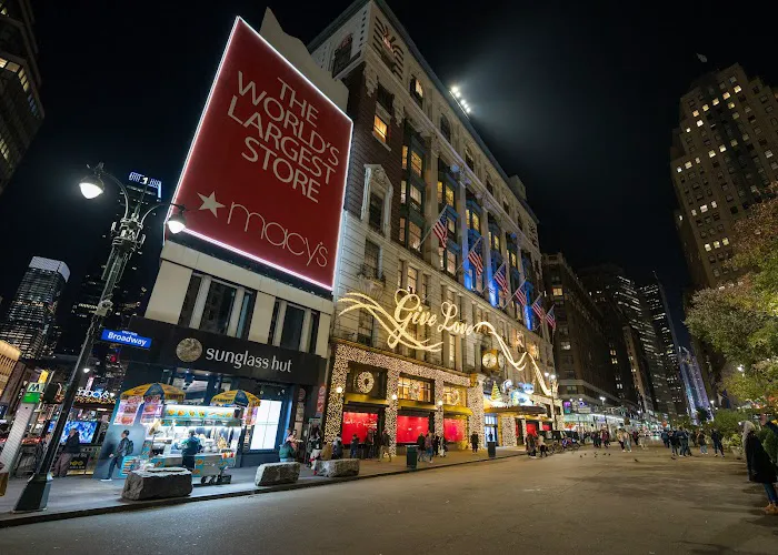 Herald Square Cafe Picture 4