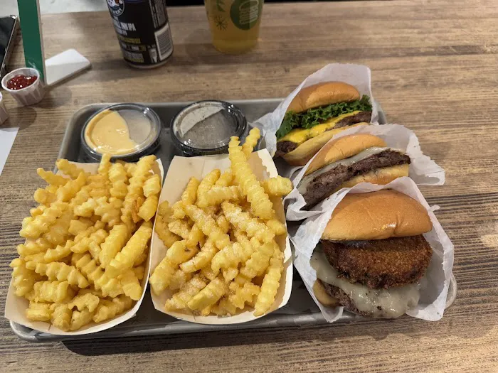 Shake Shack Herald Square Picture 1