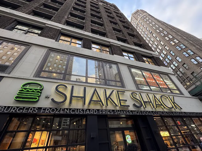 Shake Shack Herald Square Picture 7