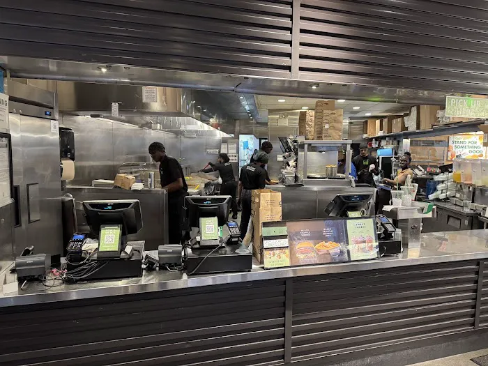 Shake Shack Herald Square Picture 6