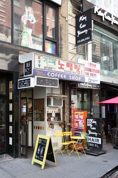 Julie & … Coffee and Juice Picture 5