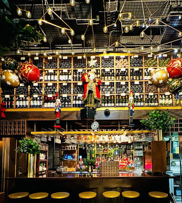Ayza Wine & Chocolate Bar Picture 6