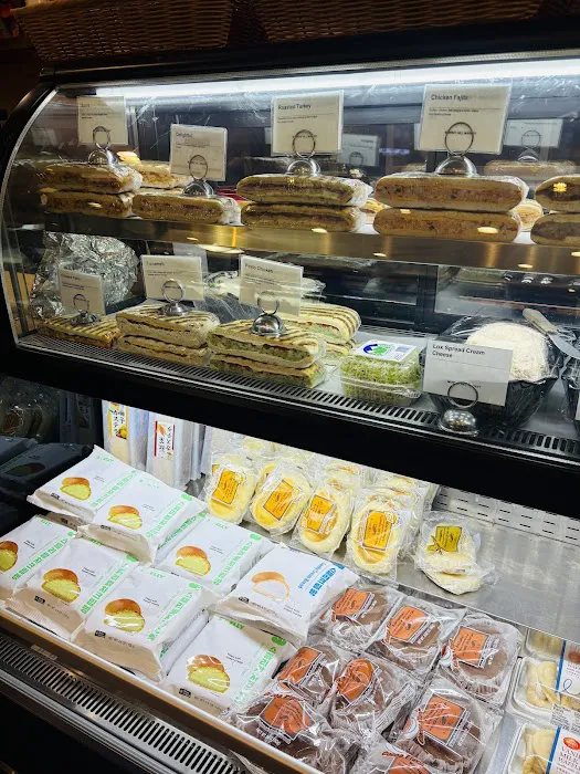 Murray Hill Market Picture 7