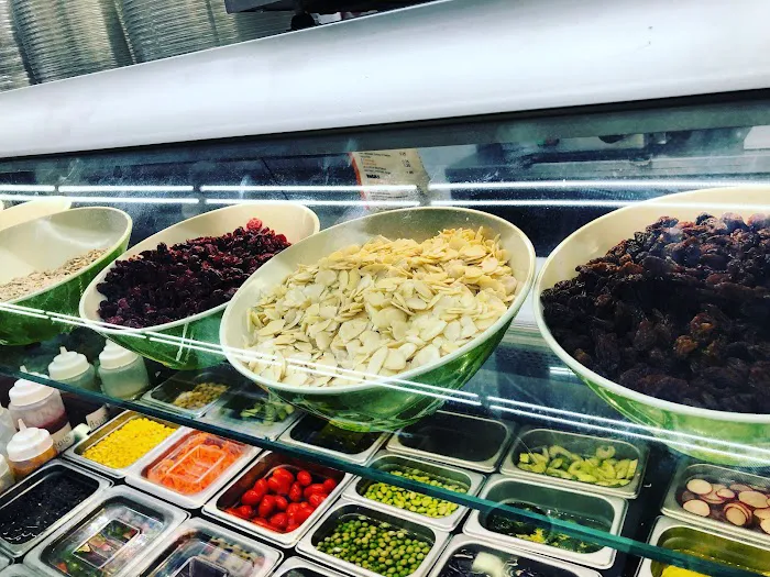 Round The Clock Deli Picture 1